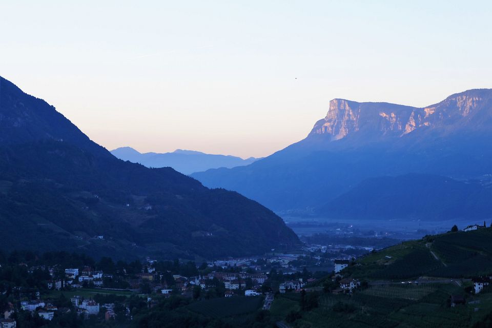 Sonnenaufgang über dem Tal