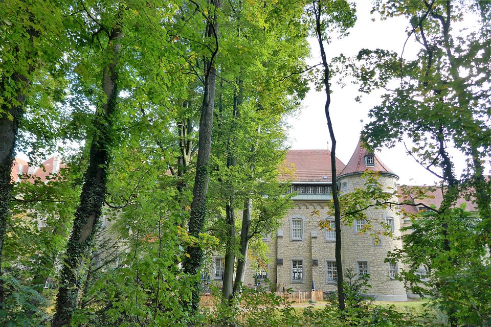 Emmeranspalast