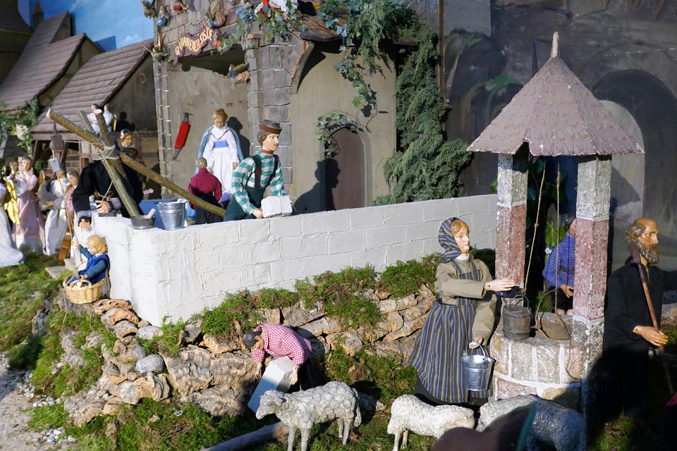 Obere Pfarre Maurer und Brunnen