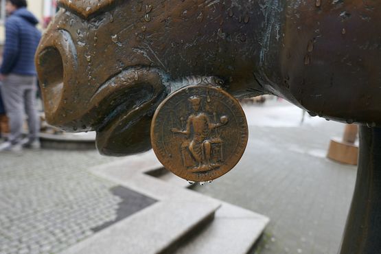 Augustale an Brunnen