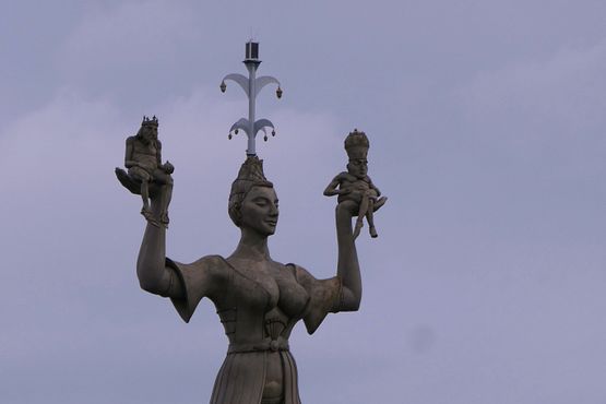 Imperia, Papst, Kaiser