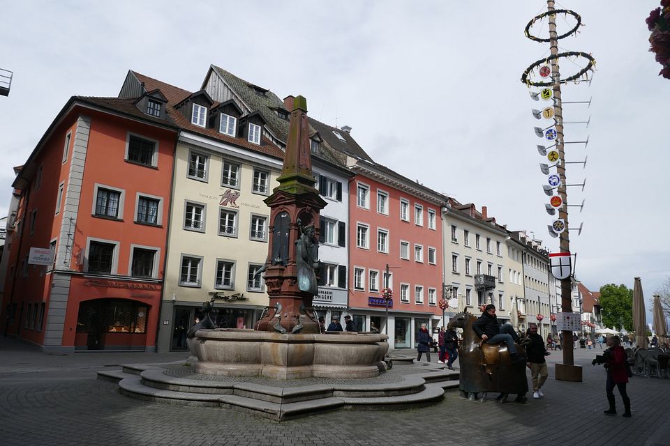 Kaiserbrunnen in Sonne