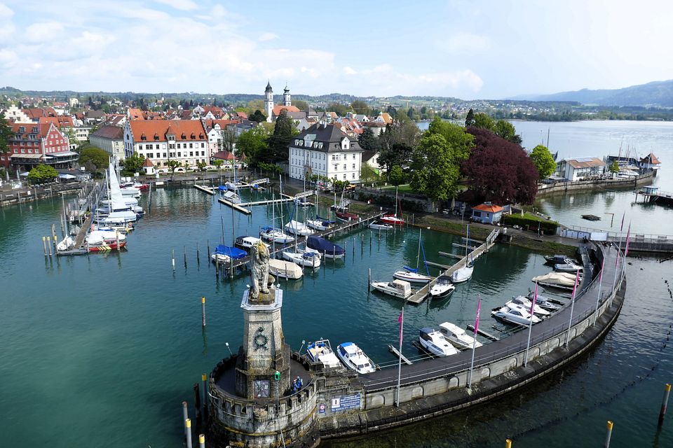 Hafen Lindau Gesamt mit See