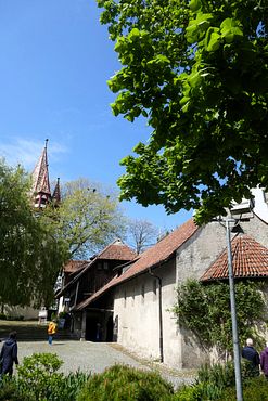 Peterskirche und Diebsturm