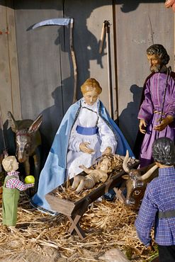 Maria, Joseph, Kind und Esel