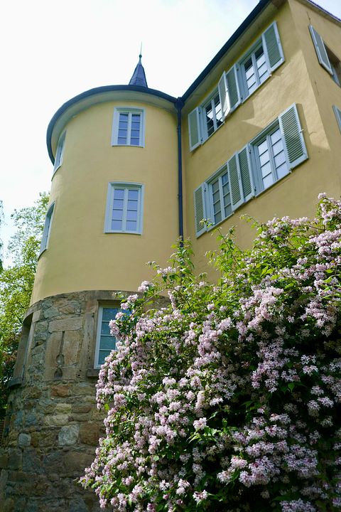 Hölderlinturm close