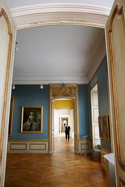 BlauesAtlasZimmerDurchgang