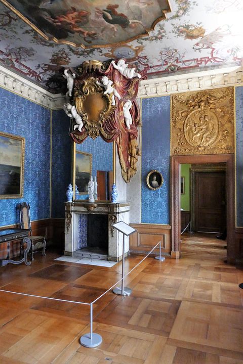 Altes Schloss-Blau Barock