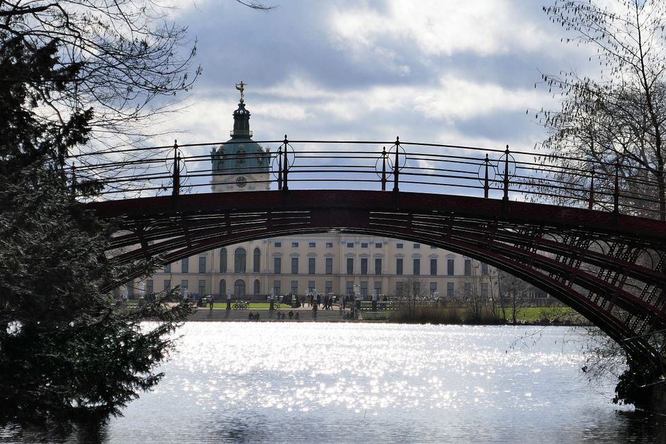 Brücke und Schloss