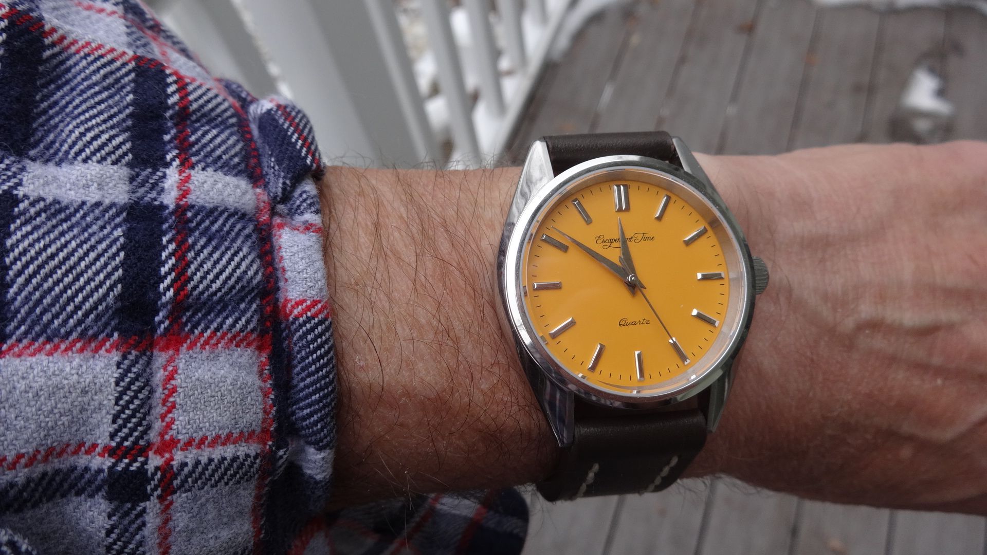 Can you help me find a strap to match the dial on my watch