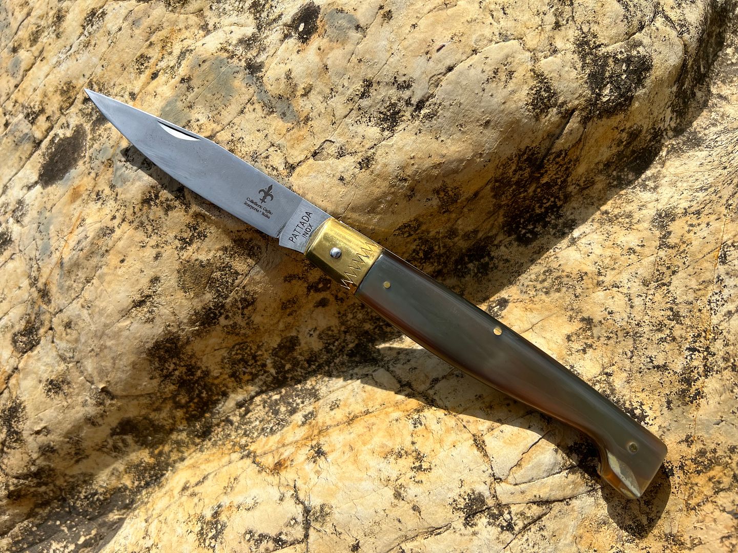 Quelques couteaux venus de Scarperia en Toscane. 6BD6AF9A-2868-4D26-B414-44280D010E3A