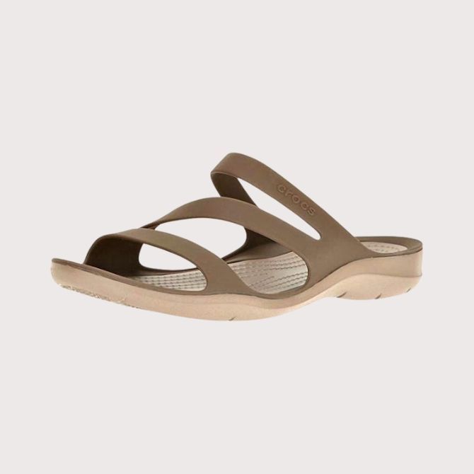 Best Womens Athletic Sandals That Are Actually Cute!