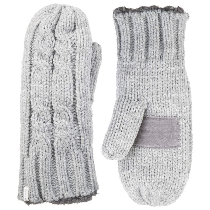 Best Cozy Gifts for Her That Will Keep Her Snug as a Bug All Winter Long