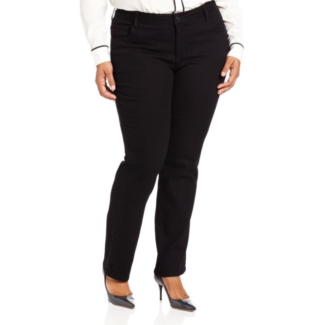 Best Petite Jeans for Women to Make Them Feel Like a Winner!