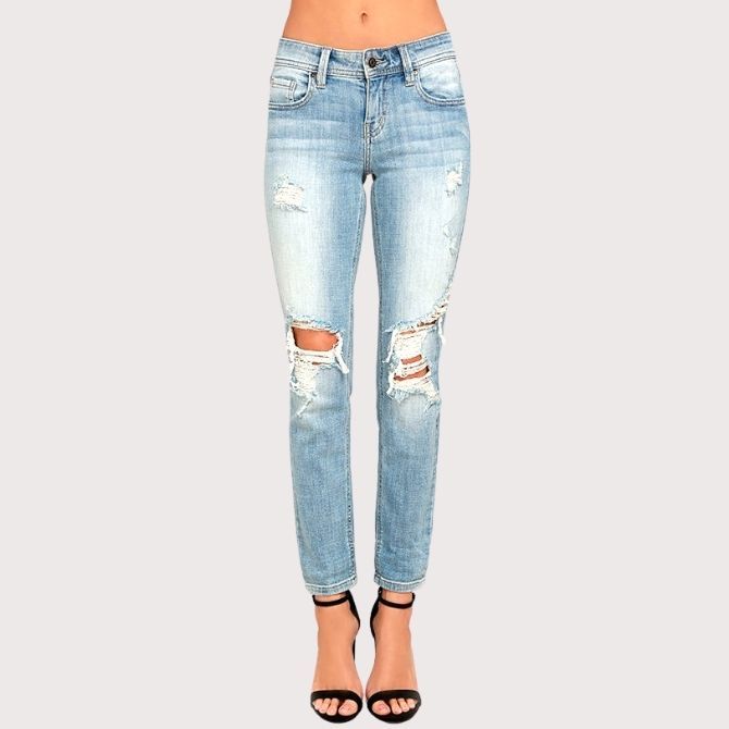 Best Womens Ripped Jeans To Up Your Glam Game!