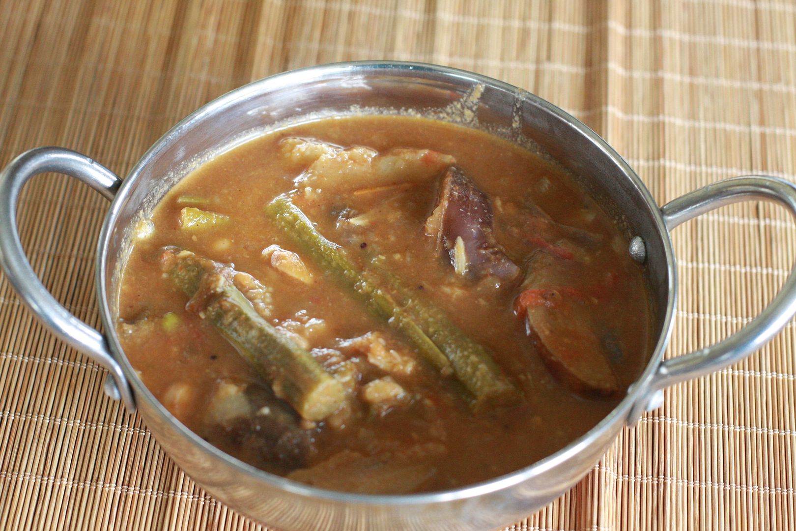 Drumstick Brinjal kara kulambu