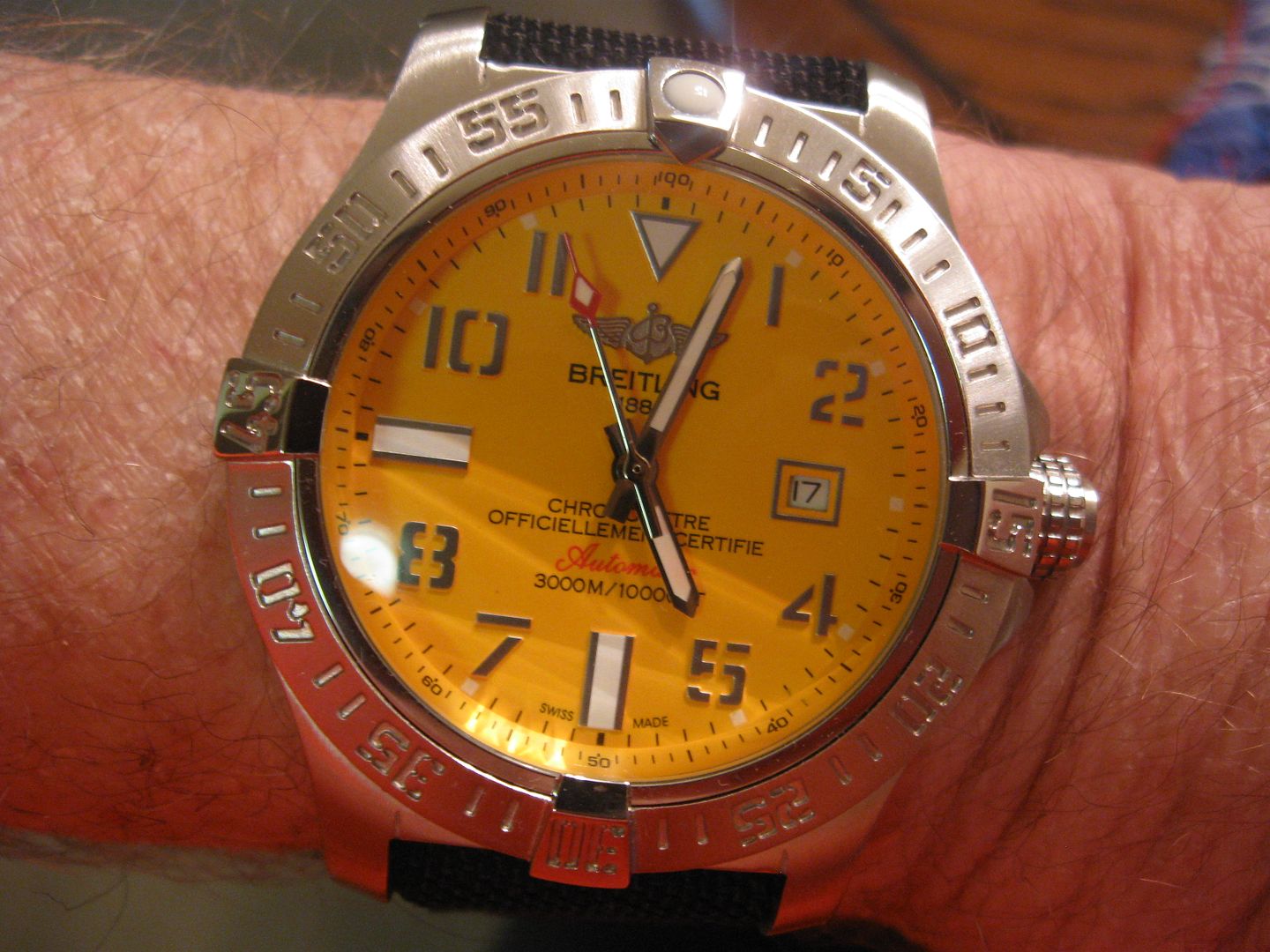 BREITLING.SEA.WOLF.YELLOW.ON%20SAILCLOTH