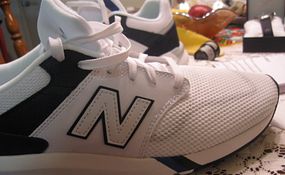 NEW.BALANCE.CASUAL.SNEAKERS._WHITE.W.BLACK_017.JPG