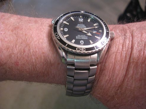 OMEGA.SEA.MASTER._(BLK_DIAL)_ON_S.S_004.
