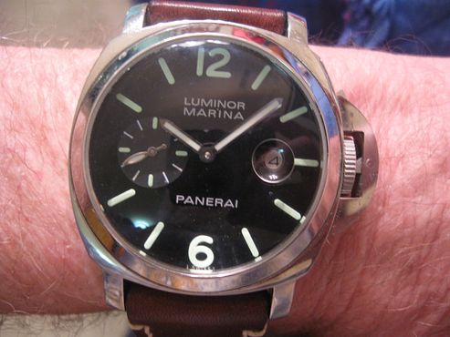 PAM.W.DATE.ON_D.CHOCOLATE.LEATHER_STRAP_