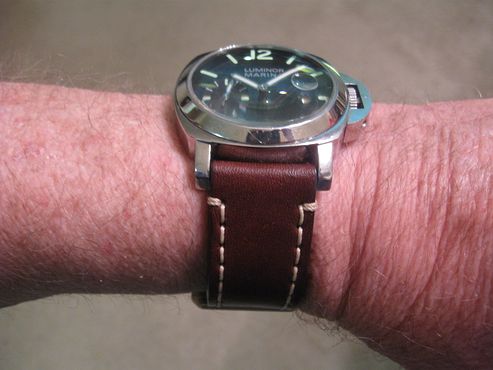 PAM.W.DATE.ON_D.CHOCOLATE.LEATHER_STRAP_