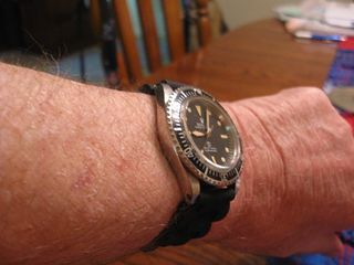 ROLEX.SUB.5513_OR_5517._on_Black.Rubber_005(1)