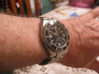 ROLEX.SUB.BLAKEN.on.brushed.ss_005