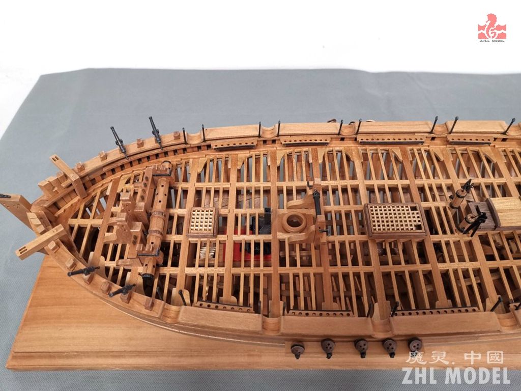 Naval Cutter HMS Alert 1777 1:48 520mm 20.4
