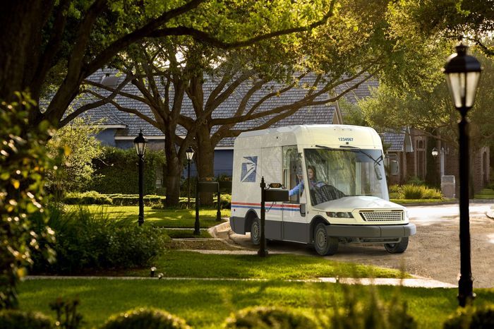 Climate Cult Is Rather Upset That New USPS Trucks Will Be Fossil Fueled - Pirate's Cove