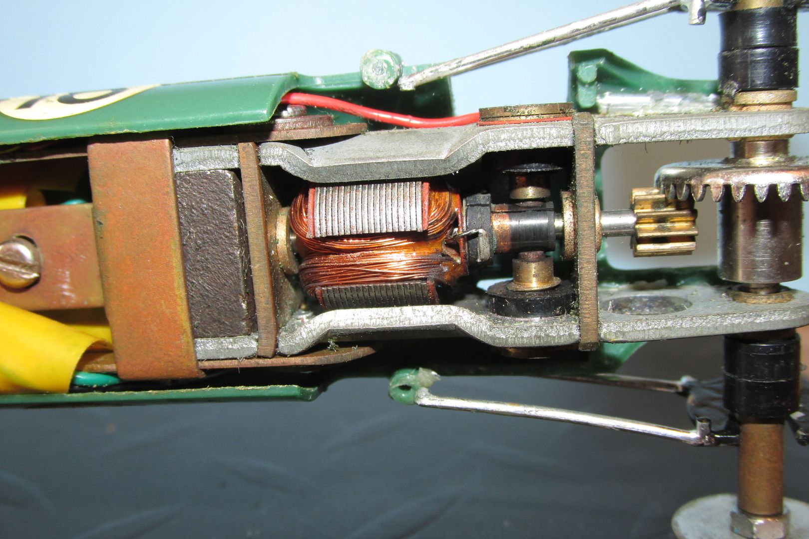 [Image: Brabham_motor:gear_closeup.JPG?width=192...fit=bounds]