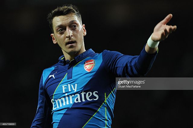 アーセナル ÖZIL 11 14/15ユニホーム アーセナル(Arsenal)14-15 A #11 エジル(Ozil)長袖 - USED