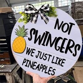 70u._Pineapples.jpg