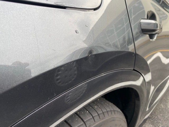 SQ5_Rear_Quarter_Door_Ding_2.jpg