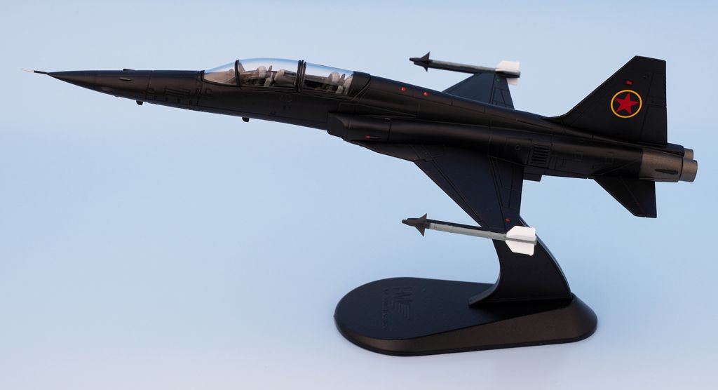 【未使用品】HOBBYMASTER F-5F(MIG-28UB) HA3339 F-5F Tiger II 1:72 Diecast Model - Hobby Master HM-HA3339