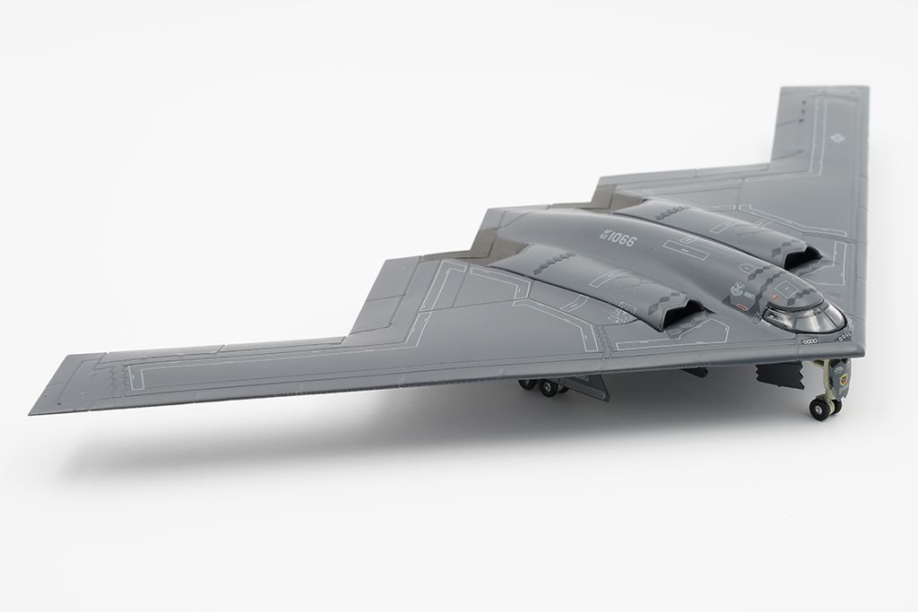 WLTK USAF B-2A Spirit Stealth Bomber 1/200 - DA.C