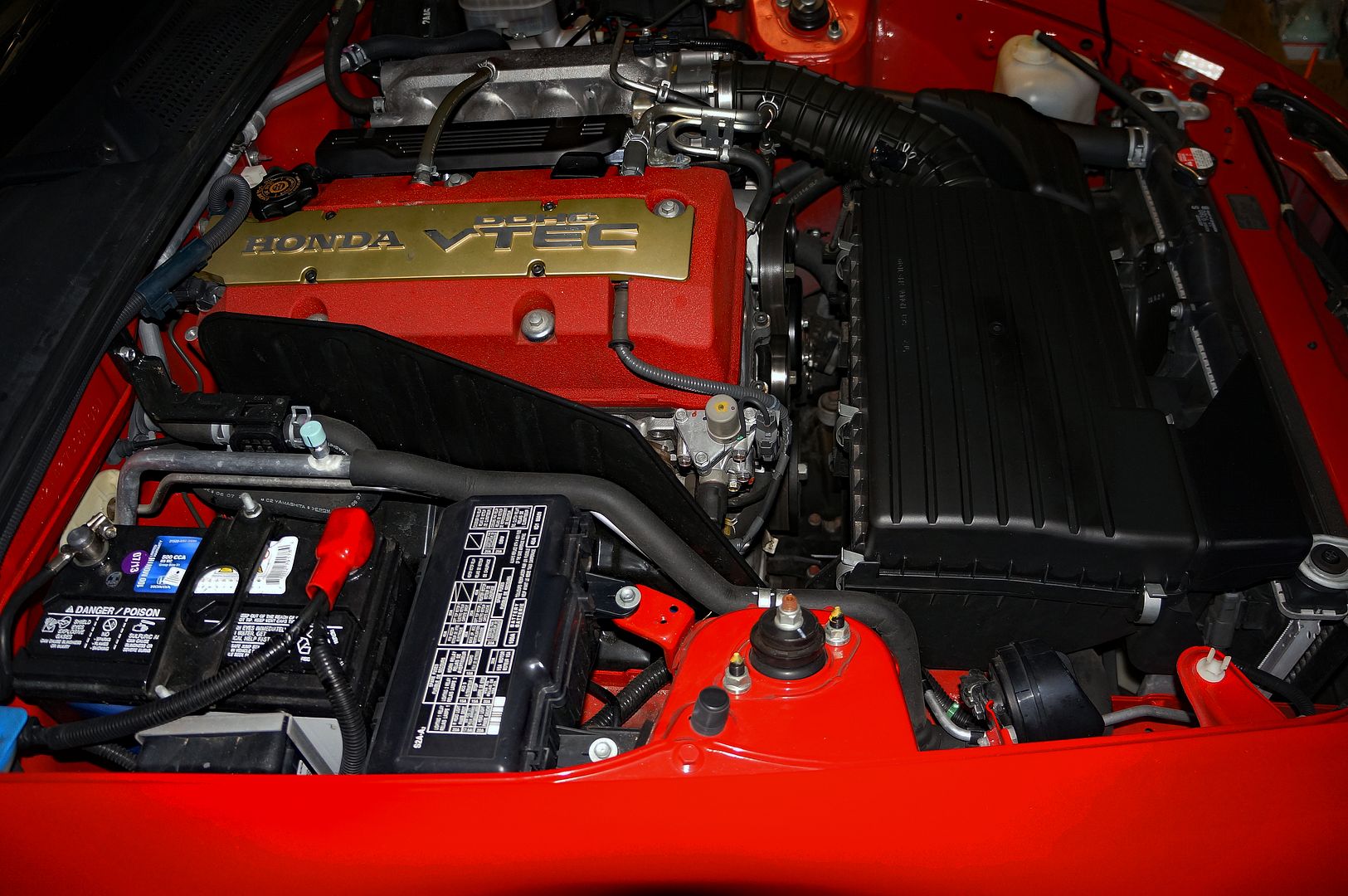 engine_bay_right.jpg