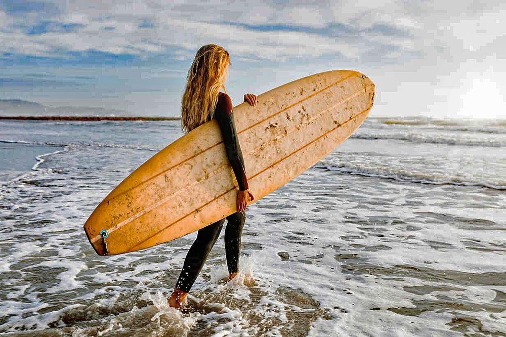 woman_surfer.jpg