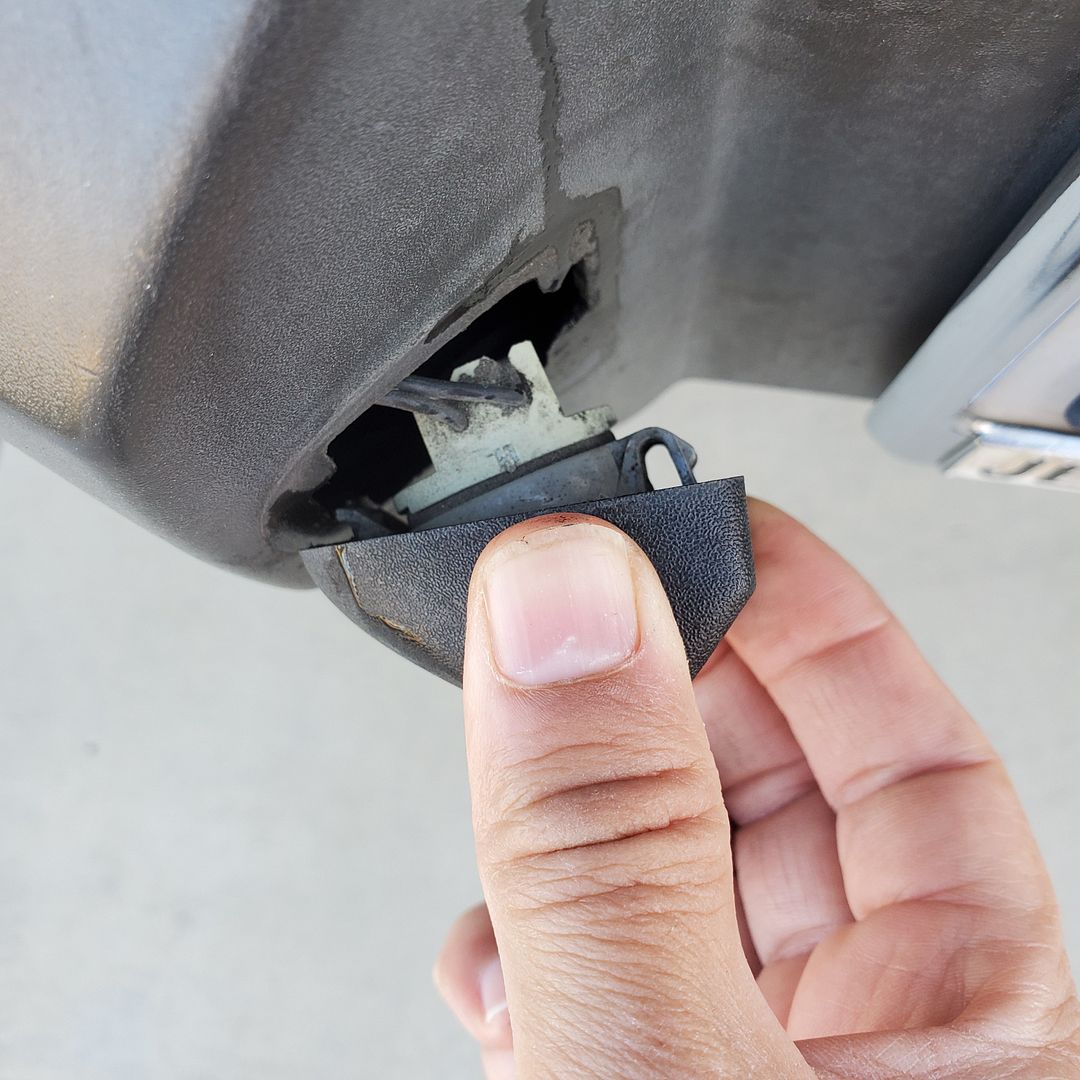 How to replace license plate bulbs? Page 2 Traverse Forum